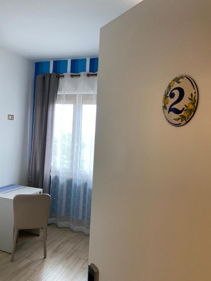 Sorrento Inn Lodge Bagian luar foto