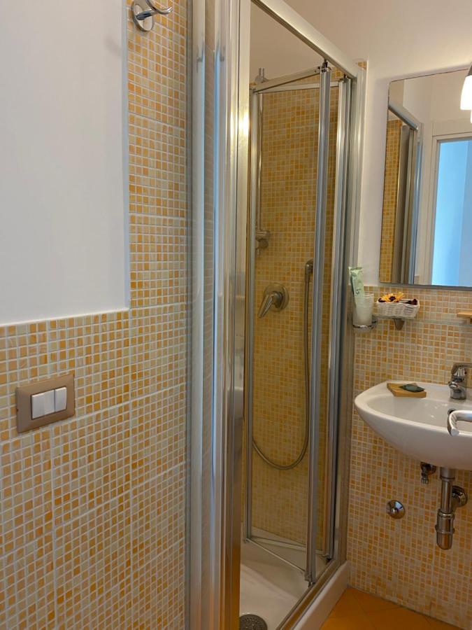 Sorrento Inn Lodge Bagian luar foto